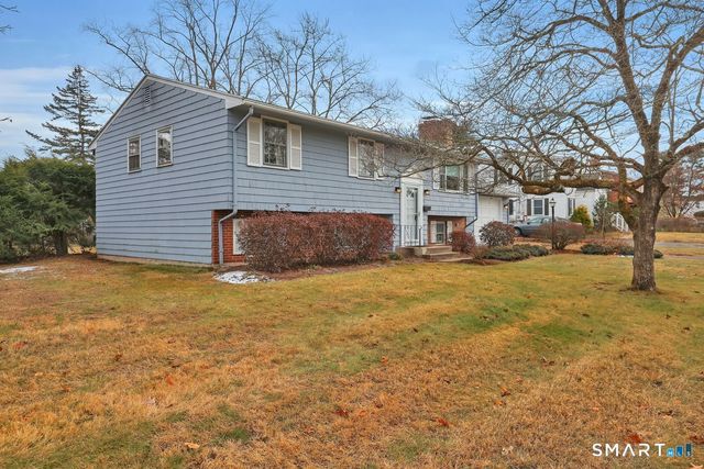 34 Dean Drive, East Hartford, CT 06118