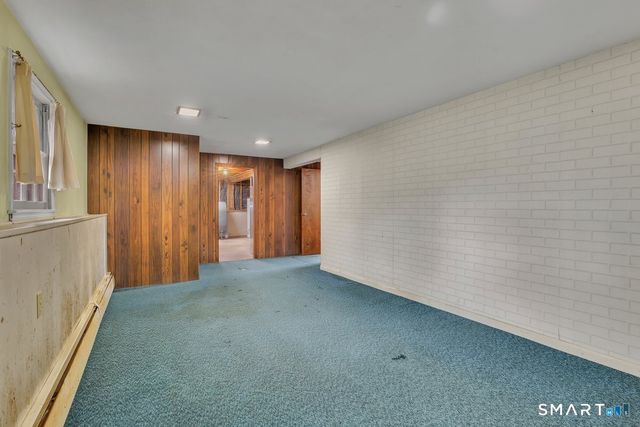 34 Dean Drive, East Hartford, CT 06118