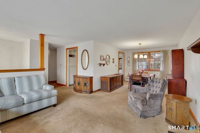 34 Dean Drive, East Hartford, CT 06118