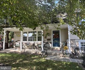 611 BRADLEY #, Lafayette Hill, PA 19444