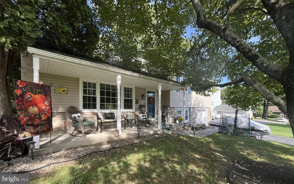 611 BRADLEY #, LAFAYETTE HILL, PA 19444 — photo 2