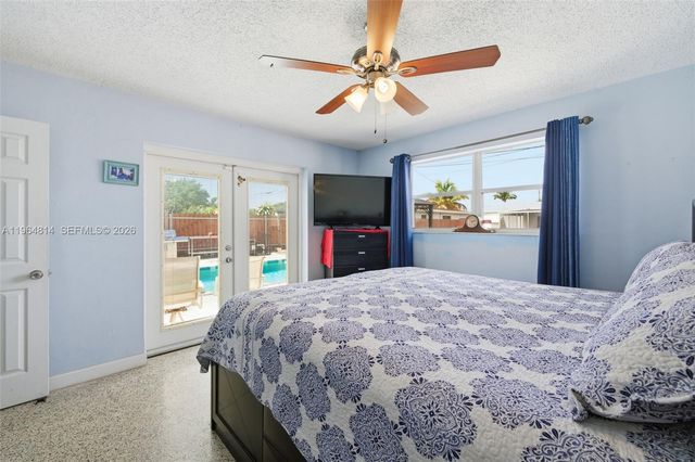 7121 Wilson St, Hollywood, FL 33024