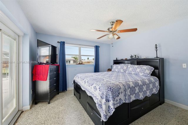 7121 Wilson St, Hollywood, FL 33024