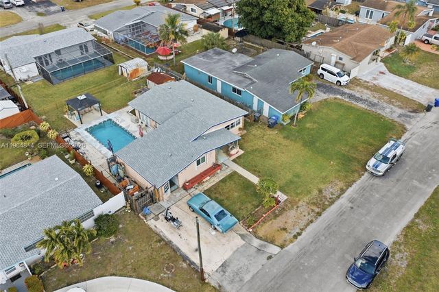 7121 Wilson St, Hollywood, FL 33024