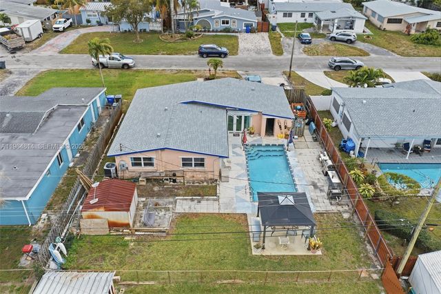 7121 Wilson St, Hollywood, FL 33024