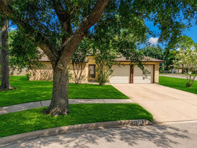 19718 Spanish Needle Drive, Houston, TX 77084