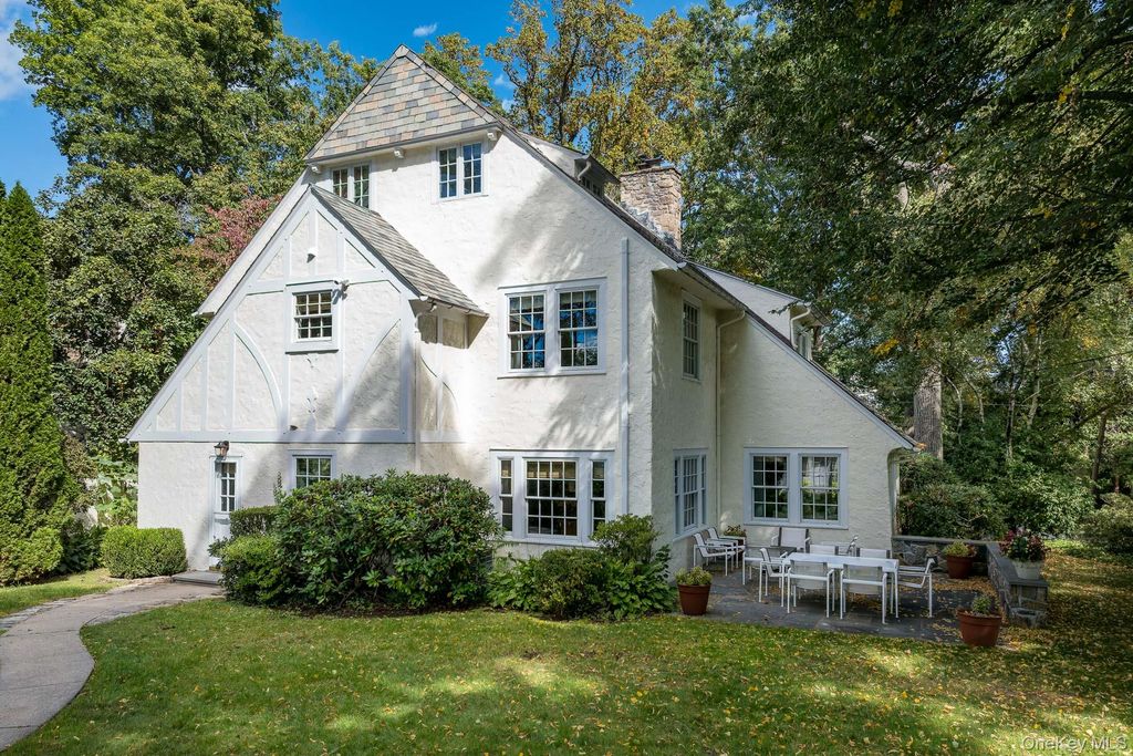 49 Beechmont Avenue, Bronxville, NY 10708 — photo 2