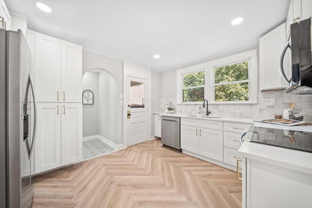 374 Acton Road, Columbus, OH 43214