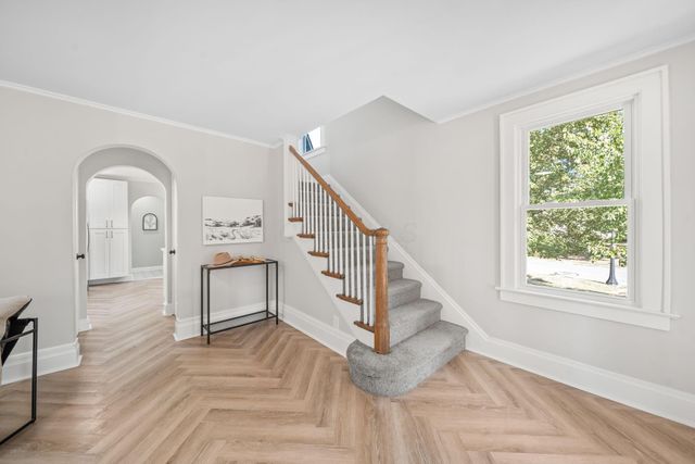 374 Acton Road, Columbus, OH 43214