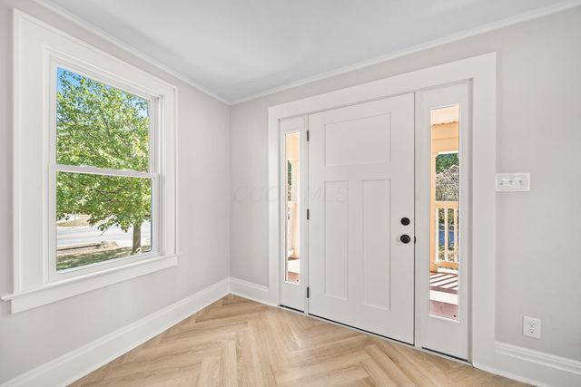 374 Acton Road, Columbus, OH 43214