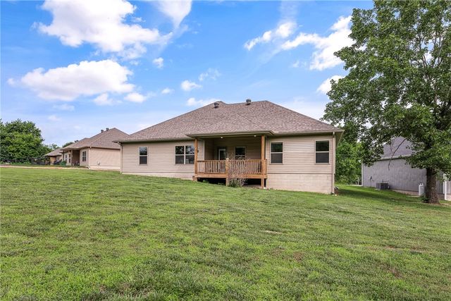 48 Queensferry Lane, Bella Vista, AR 72715