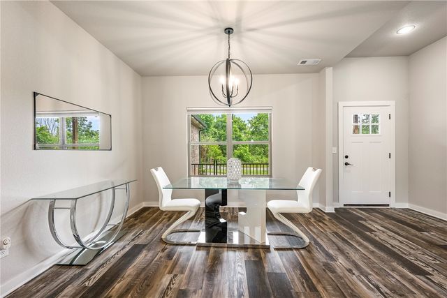 48 Queensferry Lane, Bella Vista, AR 72715