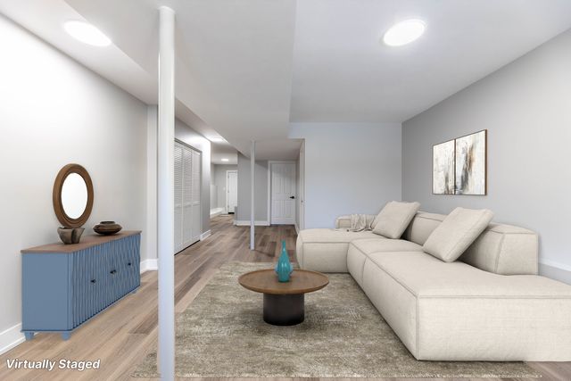 5552 S Shields Avenue, Chicago, IL 60621