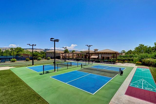 2064 Ranch Bluff Way, El Dorado Hills, CA 95762