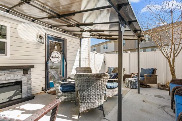 1136 Rose Petal Way, Whitsett, NC 27377