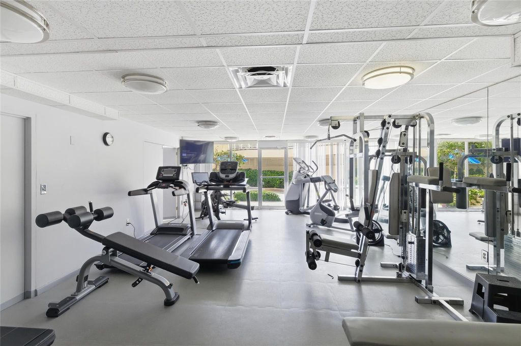 Image 28 of property listing at 3475 S Ocean Boulevard 4010, Palm Beach, FL 33480