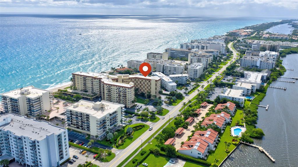 Image 45 of property listing at 3475 S Ocean Boulevard 4010, Palm Beach, FL 33480