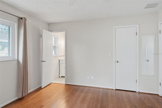 205 SE MONROE CIRCLE N, St Petersburg, FL 33703