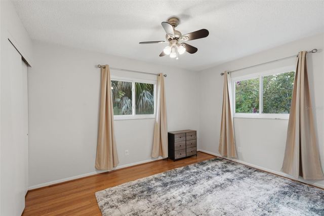 205 SE MONROE CIRCLE N, St Petersburg, FL 33703