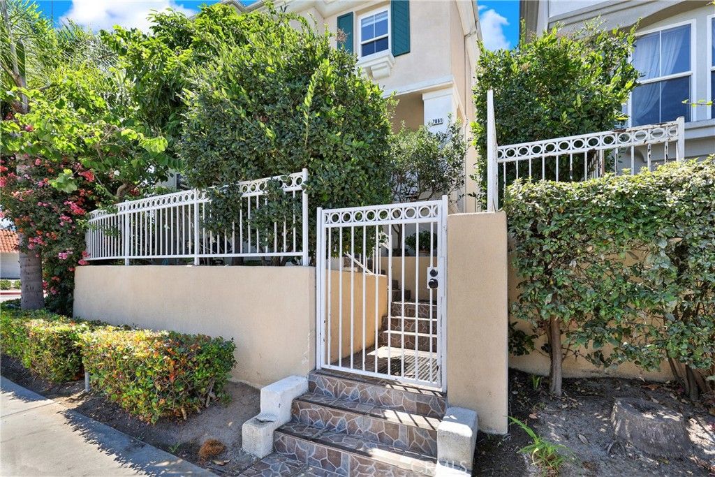 7861 Daisy, Huntington Beach, CA 92648 — photo 3