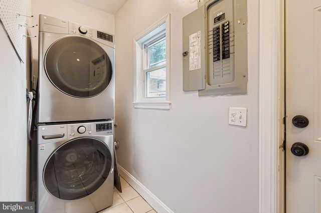 2535 N HOWARD ST, Baltimore, MD 21218