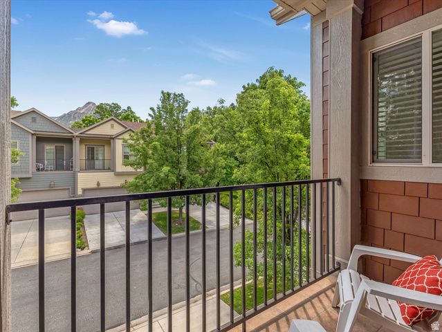 4828 S BROOKS WAY, Holladay, UT 84117