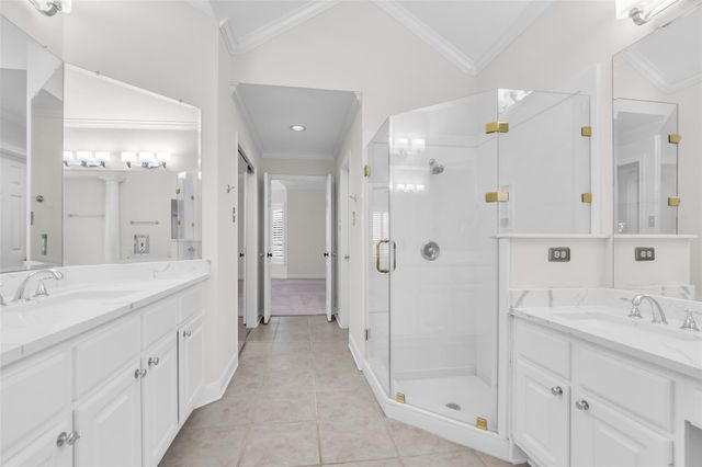 27 Rockledge Drive, The Woodlands, TX 77382