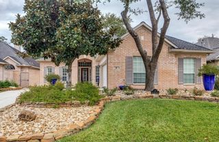 27 Rockledge Drive, The Woodlands, TX 77382