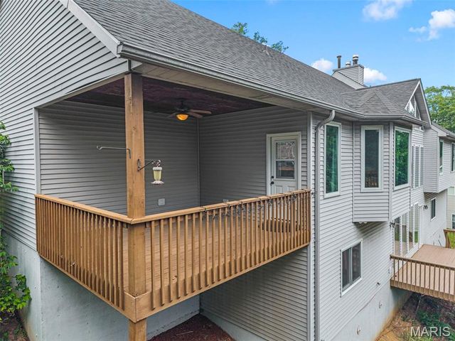 5032 Oak Bluff Drive, High Ridge, MO 63049