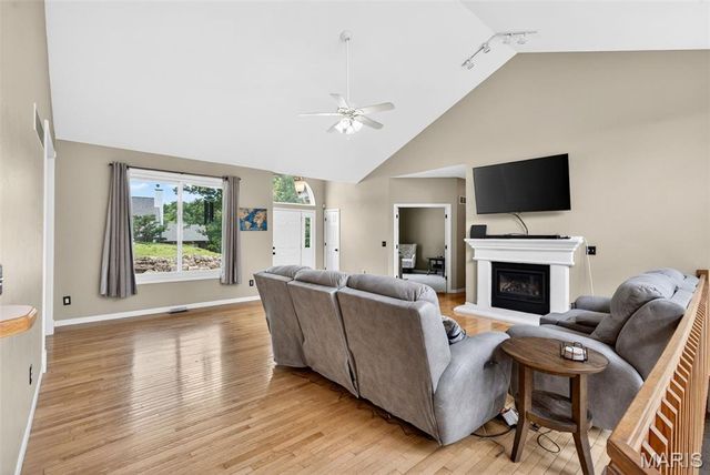 5032 Oak Bluff Drive, High Ridge, MO 63049