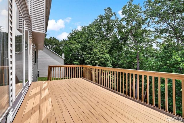 5032 Oak Bluff Drive, High Ridge, MO 63049