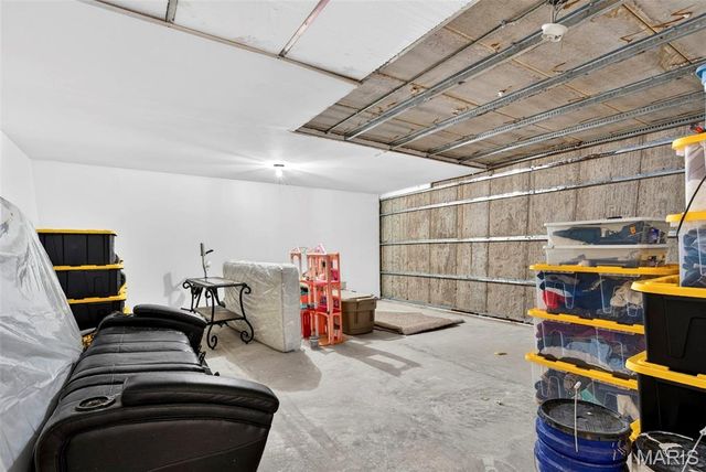 5032 Oak Bluff Drive, High Ridge, MO 63049