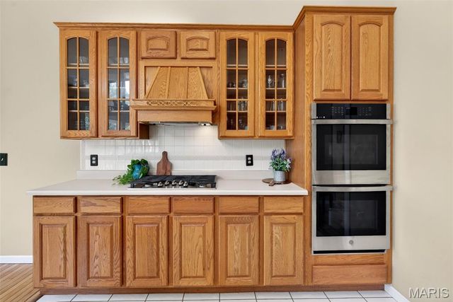 5032 Oak Bluff Drive, High Ridge, MO 63049