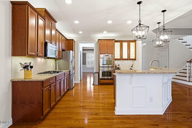 76 S Duelling Oaks Drive, Chapel Hill, NC 27517