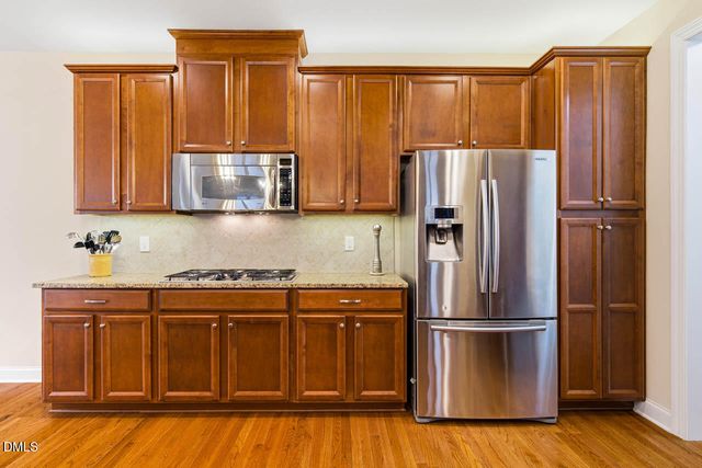 76 S Duelling Oaks Drive, Chapel Hill, NC 27517