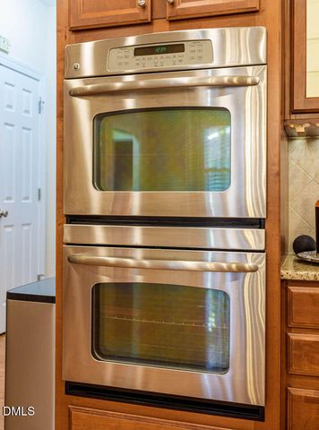 76 S Duelling Oaks Drive, Chapel Hill, NC 27517