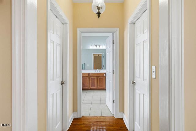 76 S Duelling Oaks Drive, Chapel Hill, NC 27517