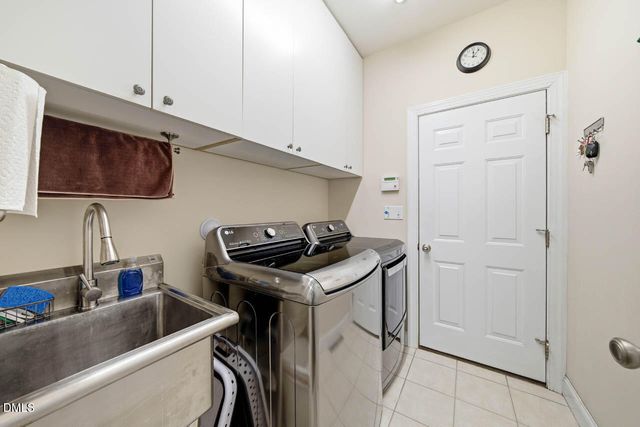 76 S Duelling Oaks Drive, Chapel Hill, NC 27517