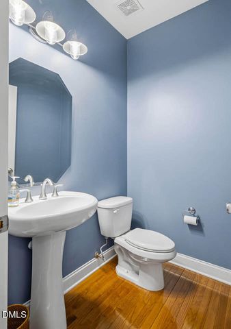 76 S Duelling Oaks Drive, Chapel Hill, NC 27517