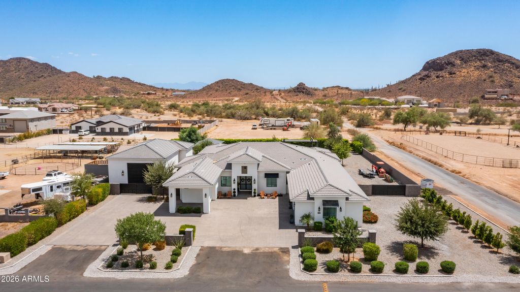 15433 W DALE Lane, Surprise, AZ 85387 — exterior