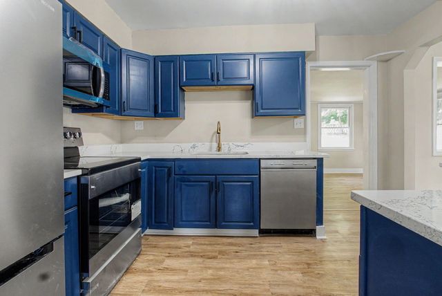 18 Lacresta Drive, Florence, KY 41042