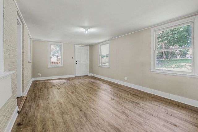 18 Lacresta Drive, Florence, KY 41042