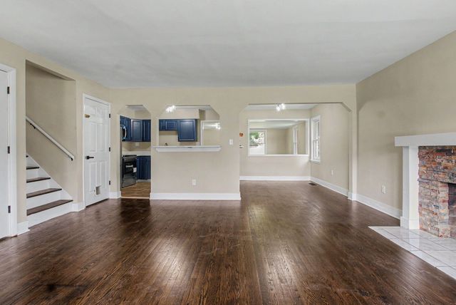 18 Lacresta Drive, Florence, KY 41042