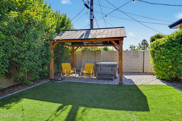 4233 E FAIRMOUNT Avenue, Phoenix, AZ 85018