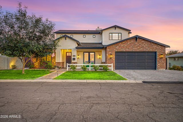 4233 E FAIRMOUNT Avenue, Phoenix, AZ 85018