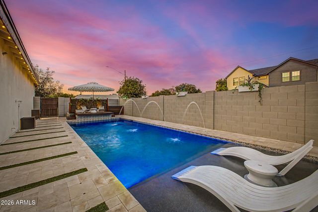 4233 E FAIRMOUNT Avenue, Phoenix, AZ 85018