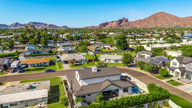 4233 E FAIRMOUNT Avenue, Phoenix, AZ 85018
