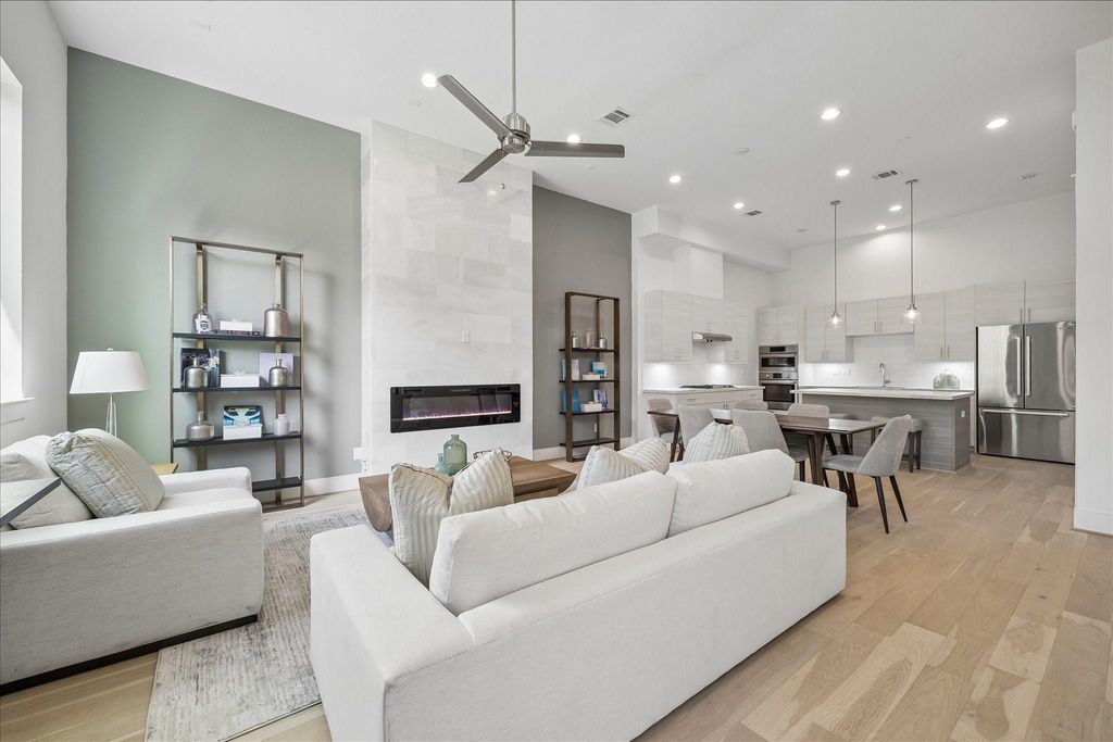 3407 Robin Rose Lane, Houston, TX 77080