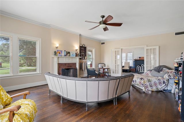 119 E Houston, Refugio, TX 78377