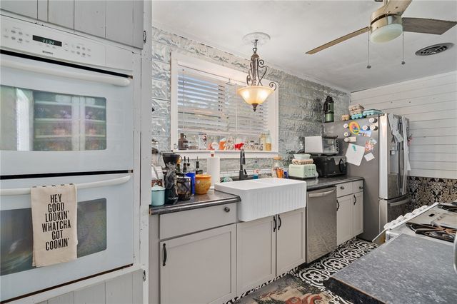 119 E Houston, Refugio, TX 78377